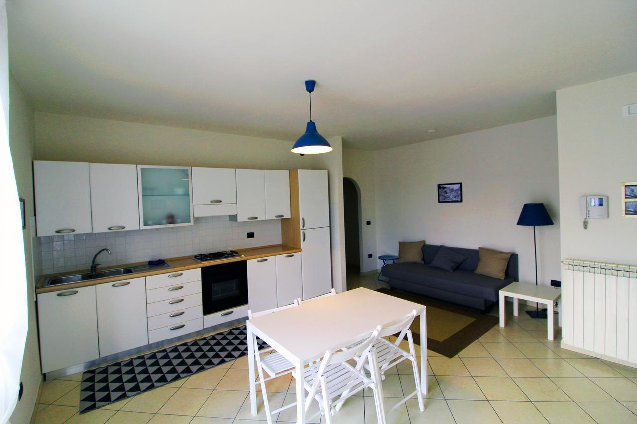 Cytrus Apartament Vila Marina di Massa Exterior foto
